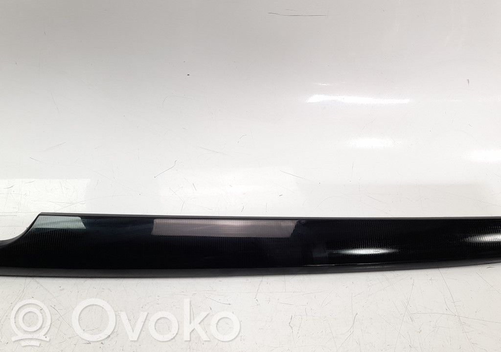Mazda 2 Osłona tylnej klapy 