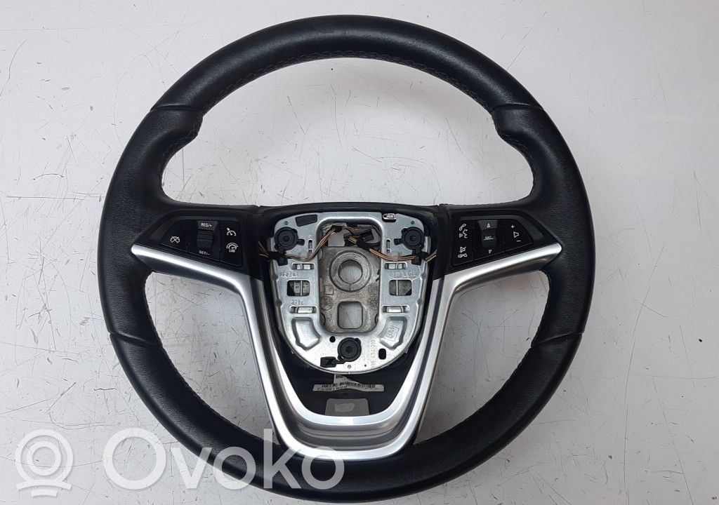 Opel Astra J Volan