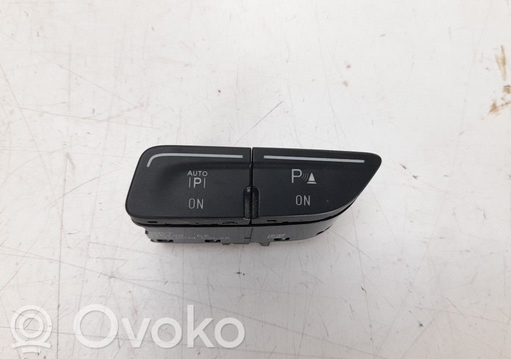 Ford Focus Multifunctional control switch/knob 