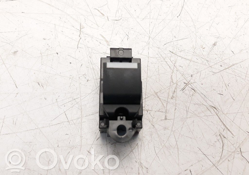 Comutator comandă geamuri electrice   FK7214717AB