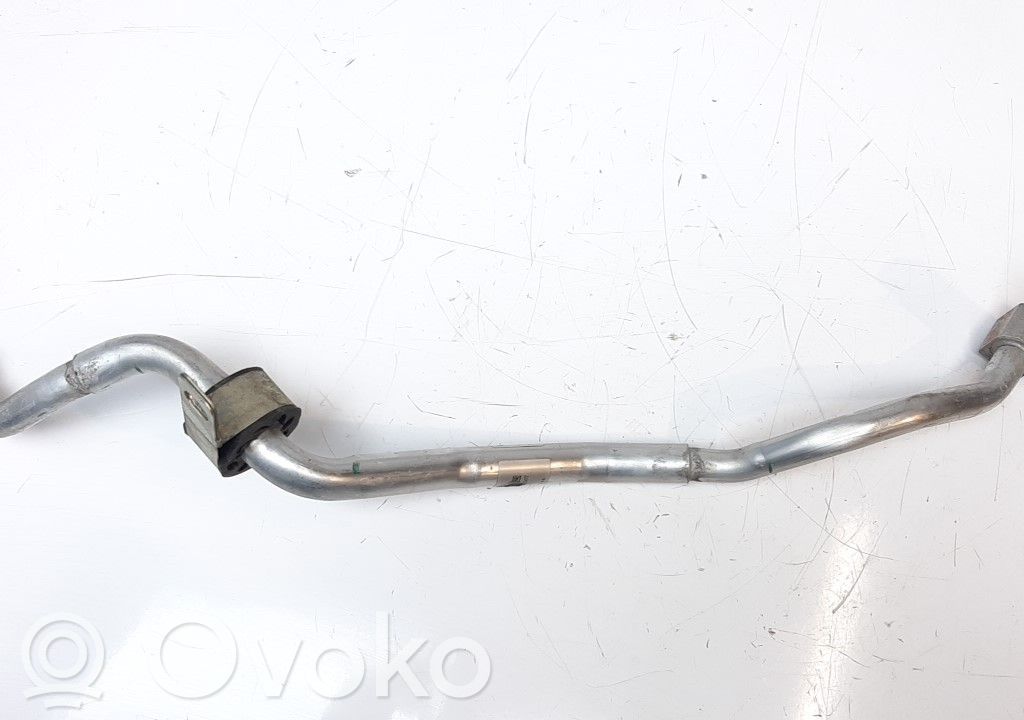 Ilmastointilaitteen putki (A/C)   924503ZN0A