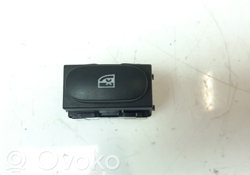 Renault Captur Interruptor de control multifunción 