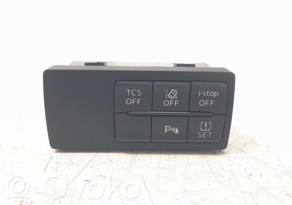 Mazda CX-3 Steering wheel buttons/switches 