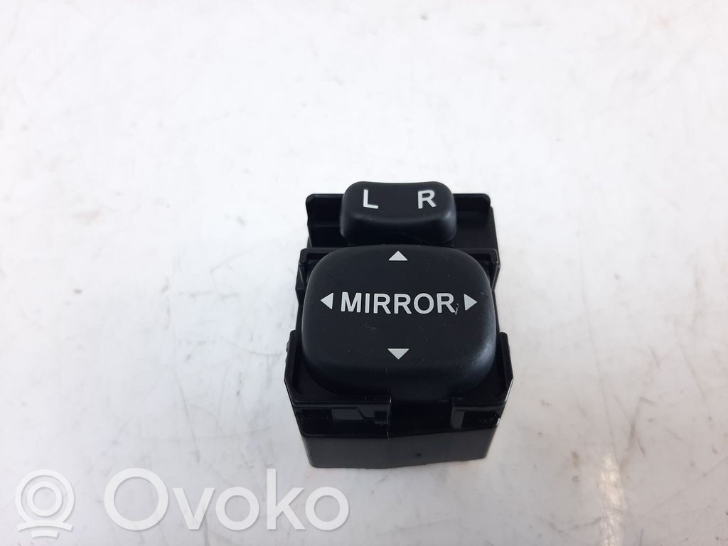 Interruptor del espejo lateral   848700F010,183574