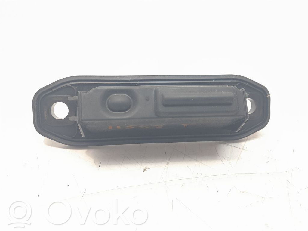 Manecilla externa puerta trasera   8480412060
