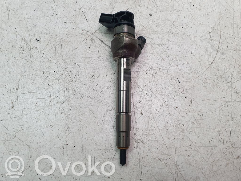 Inyector de combustible   8579236,0445111009