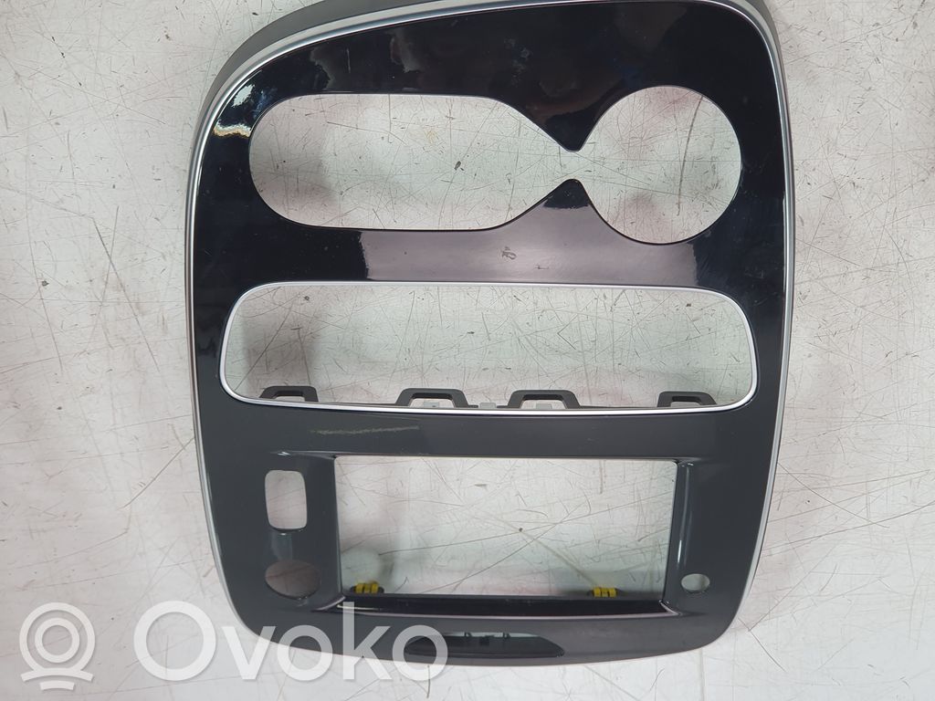 Renault Clio IV Rivestimento inferiore