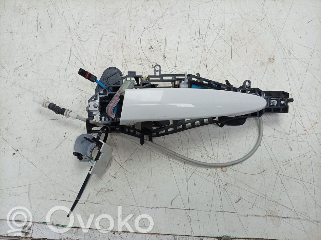 BMW 4 F32 F33 Klamka zewnętrzna drzwi przednich 