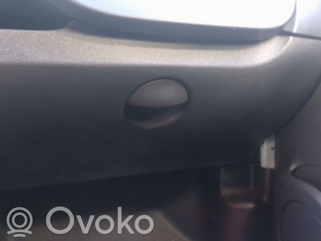 Renault Kangoo II Hansikaslokero 