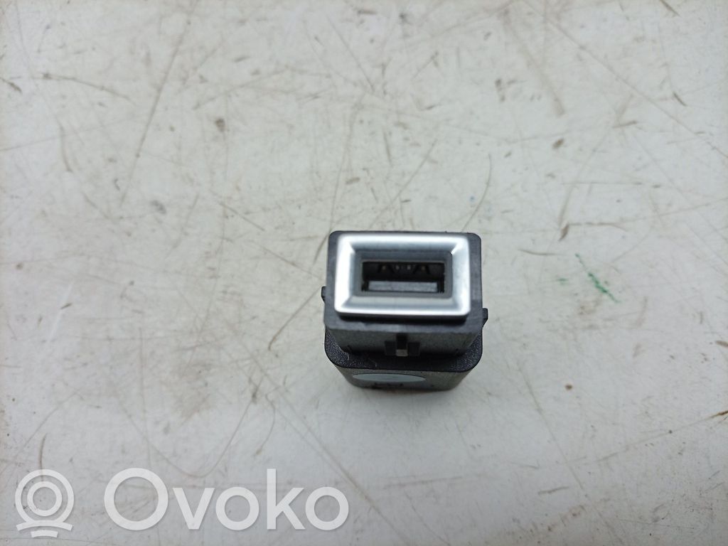 Muut ohjainlaitteet/moduulit   9824334377