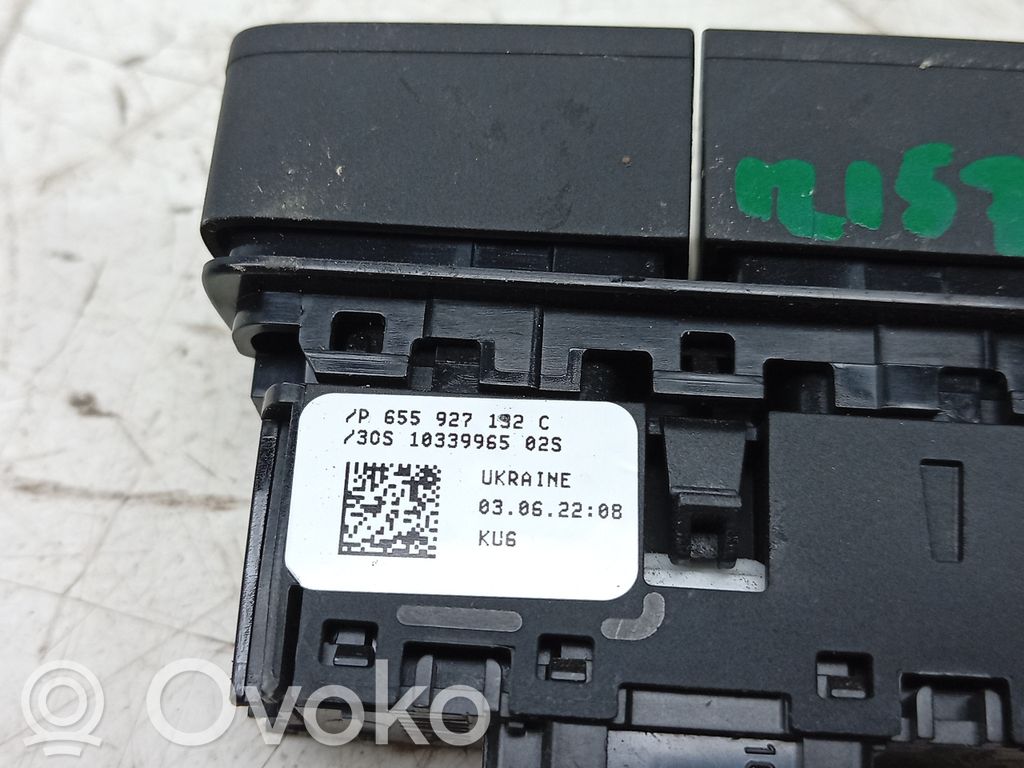 Skoda Kamiq Interrupteur / bouton multifonctionnel 