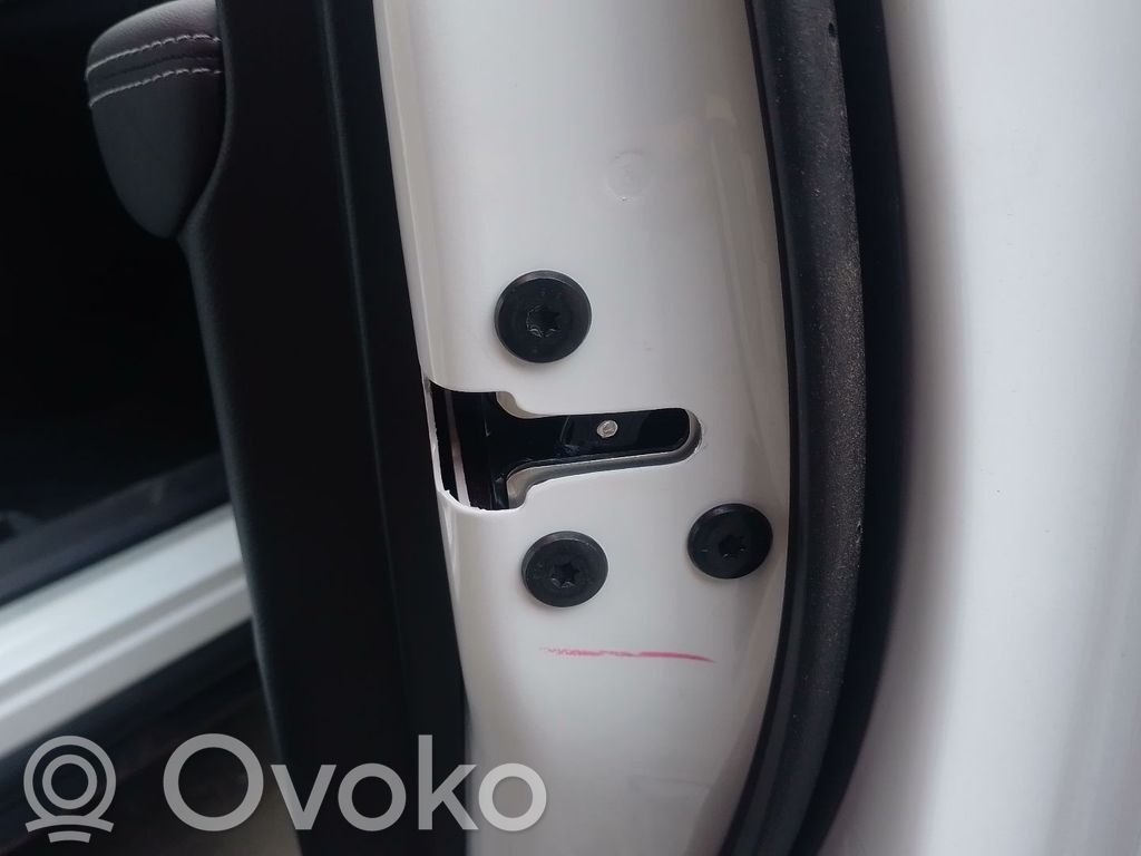 Nissan Qashqai J12 Etuoven lukko 