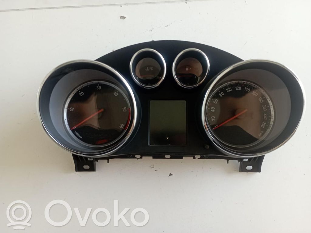 Opel Insignia A Geschwindigkeitsmesser Cockpit 