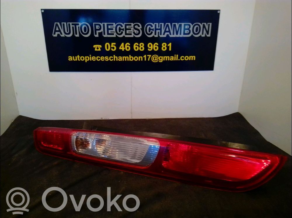 Rear/tail lights   1520770