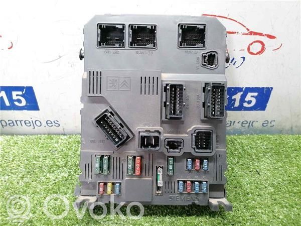 Peugeot 206 Fuse module 