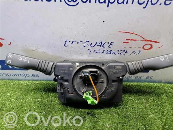 Opel Astra H Interrupteur / bouton multifonctionnel 