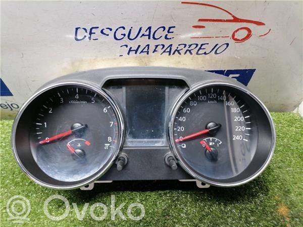 Nissan Qashqai Vitezometru (grup de instrumente)