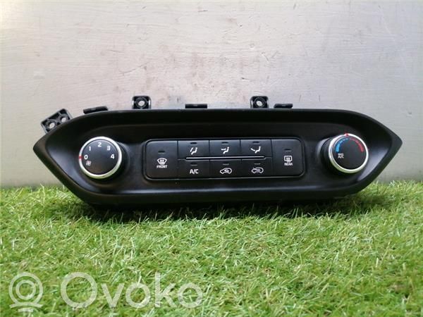 KIA Carens III Ilmastointilaitteen kytkin (A/C)