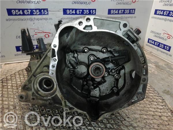 Nissan Micra Cutie viteze manuală cu 5 trepte 