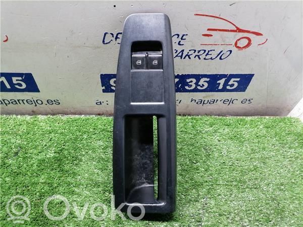 Volkswagen Polo II 86C 2F Interruptor del elevalunas eléctrico 