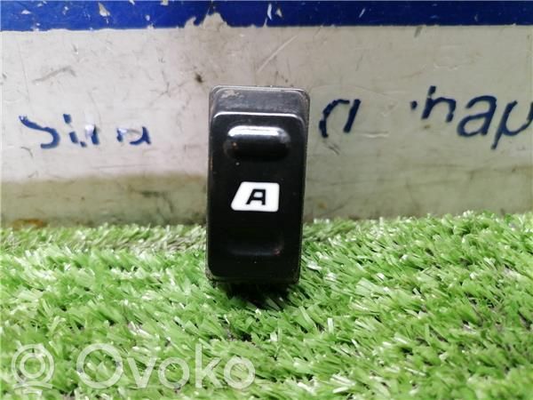 Citroen Xsara Picasso Interruttore di controllo dell’alzacristalli elettrico 