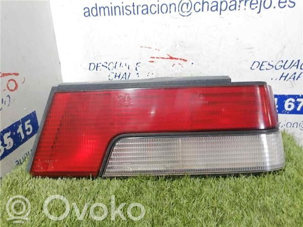 Lámpara de faros/luces traseros