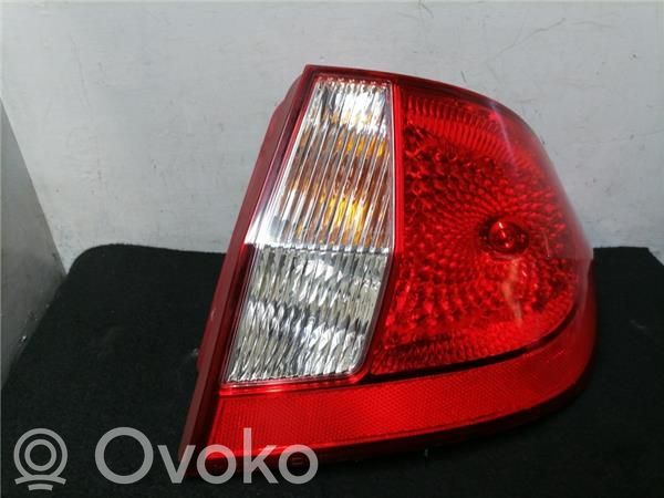 Lámpara de faros/luces traseros