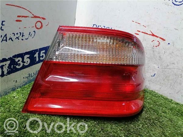 Mercedes-Benz E W210 Spuldzīte 