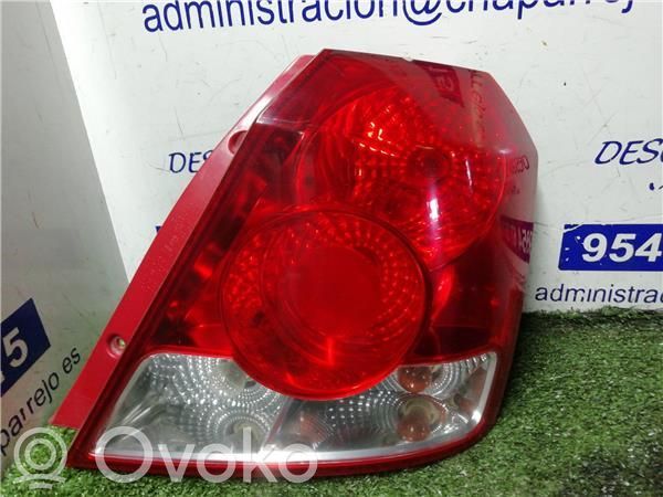 Lámpara de faros/luces traseros