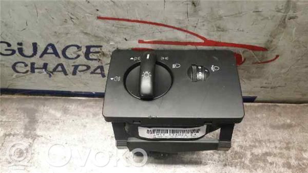 Interruptor de luz   4M5T13A024EA
