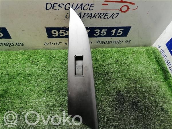 Mazda 3 I Elektrinių langų jungtukas 