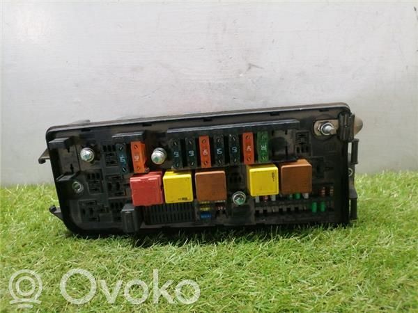 Opel Vectra C Modulo fusibile 