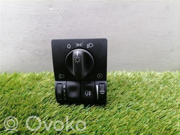 Opel Astra G Light switch 