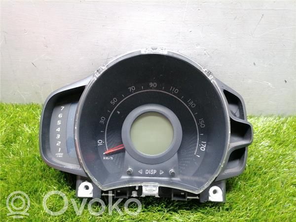Toyota Aygo AB10 Licznik / Prędkościomierz 