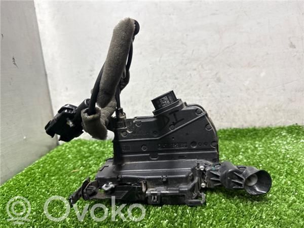 Renault Captur Încuietoare ușă față 