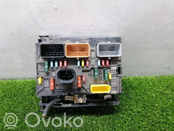 Peugeot 207 Módulo de fusible 