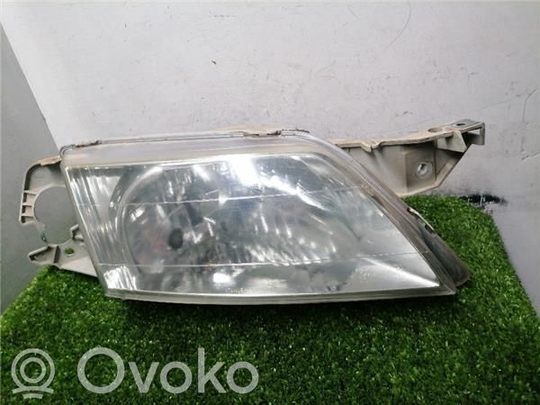 Lampa przednia