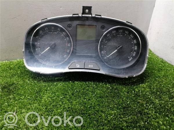 Skoda Fabia Mk2 (5J) Licznik / Prędkościomierz