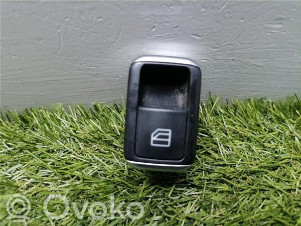 Mercedes-Benz C AMG W202 Comutator comandă geamuri electrice 