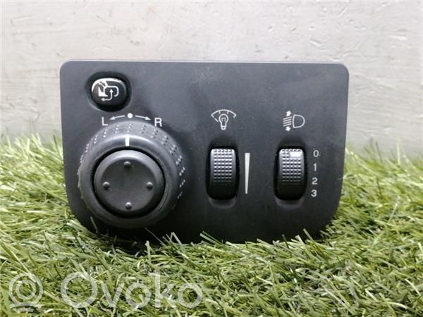 Chevrolet Evanda Light switch 