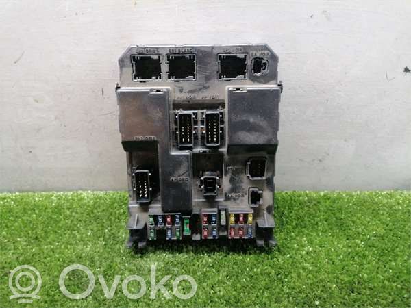 Peugeot 307 Módulo de fusible 