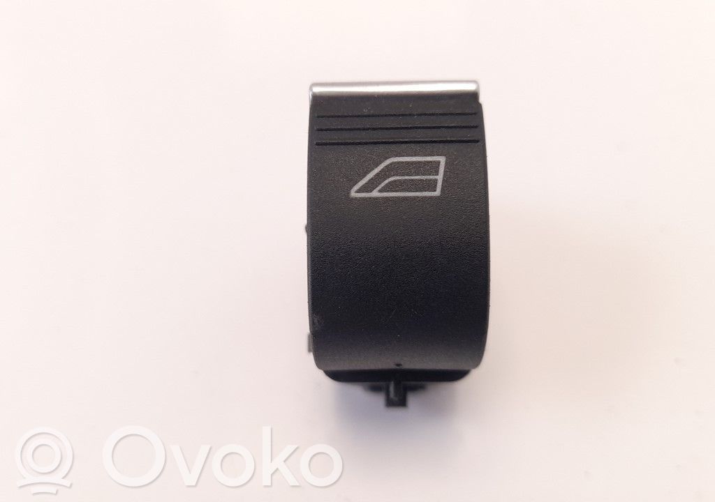 Ford Focus Przyciski szyb 