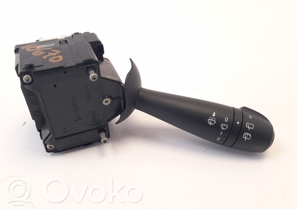 Dacia Sandero II Wiper control stalk 
