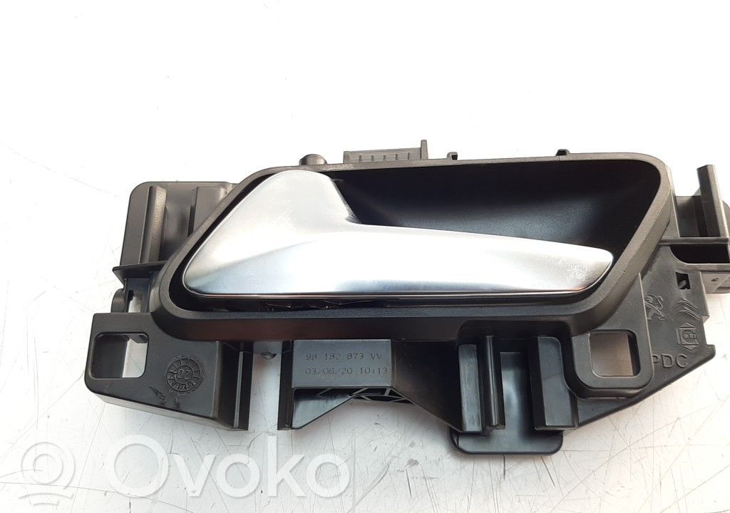 Peugeot Rifter Manecilla interna puerta delantera 