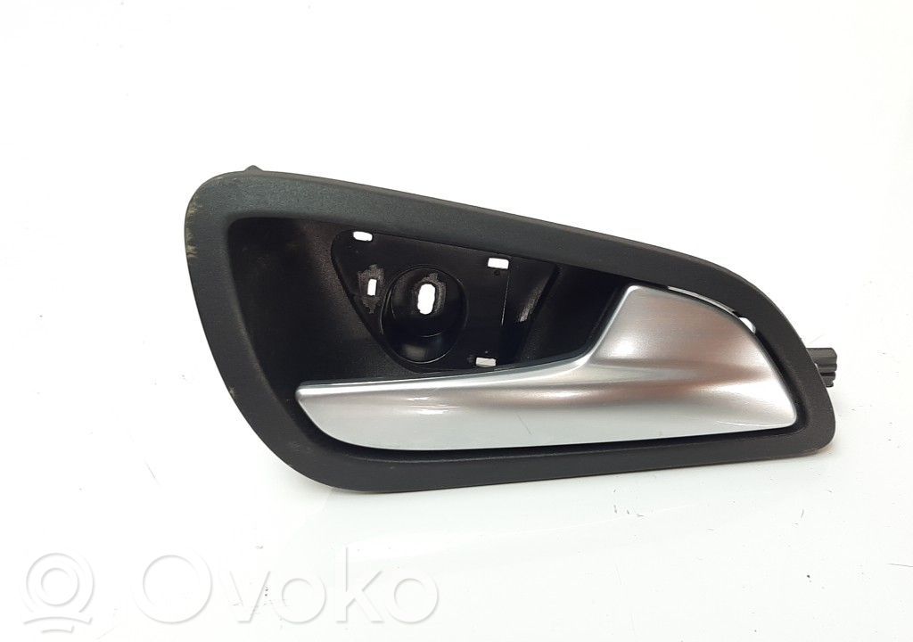 Manecilla interna puerta trasera   AM51U22600BEW
