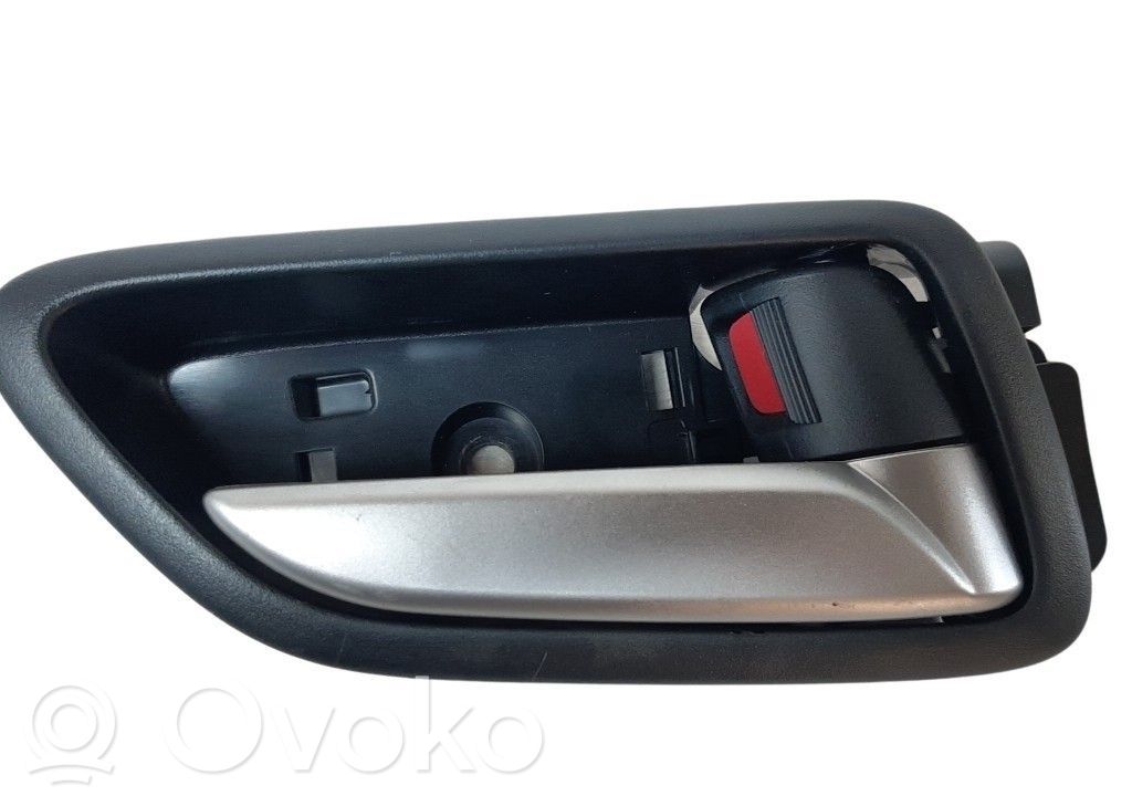 Mazda 2 Manecilla interna puerta trasera 