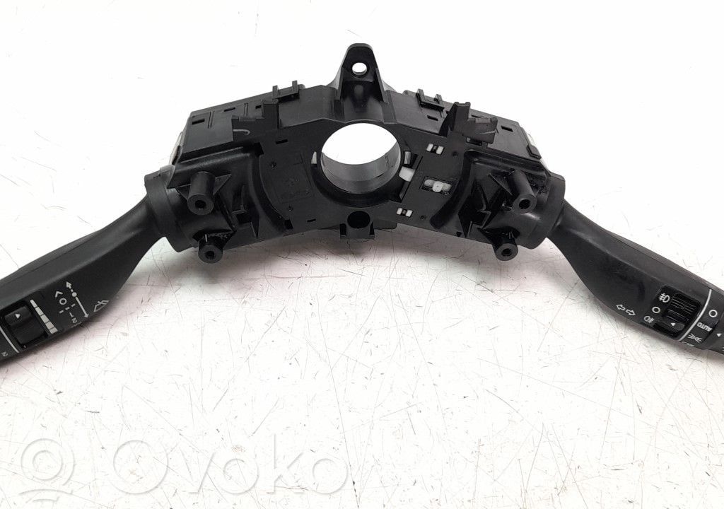 Hyundai Tucson TL Interruptores/botones de la columna de dirección 