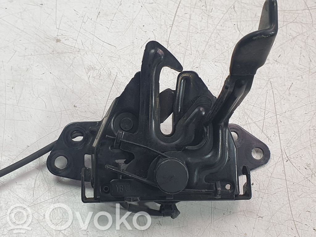 KIA Stonic Tie down hook / loop 