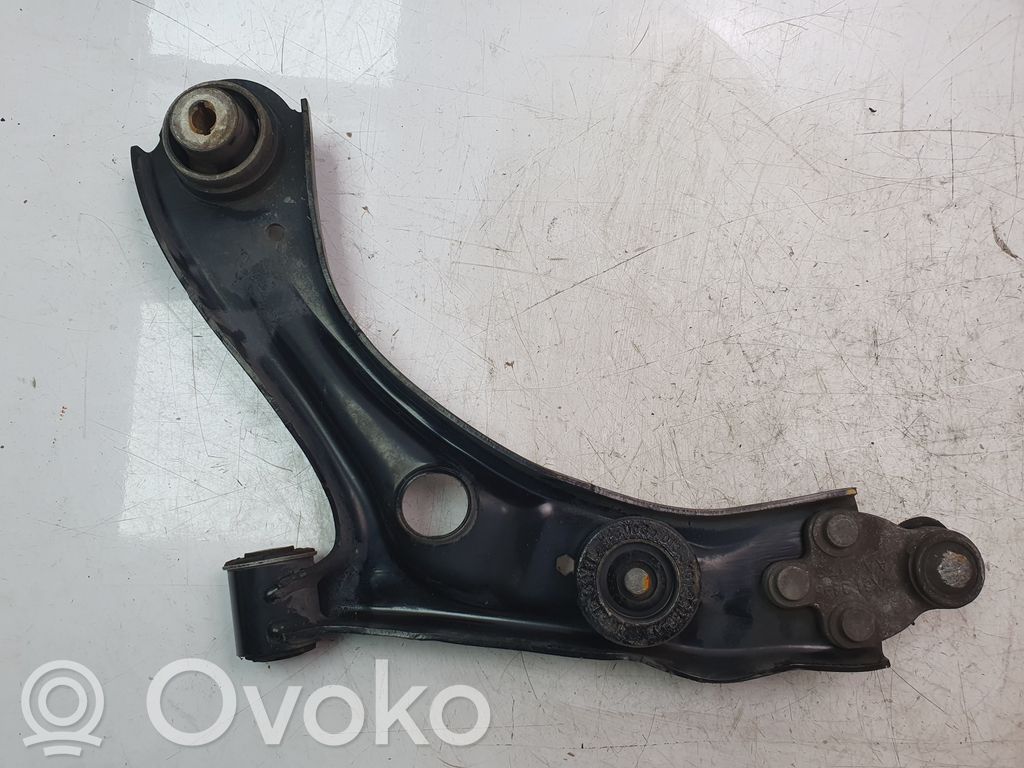 Ford Focus Рычаг 