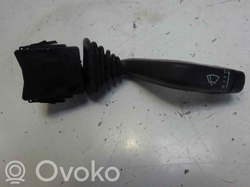 Pyyhkijän vipu   09185417